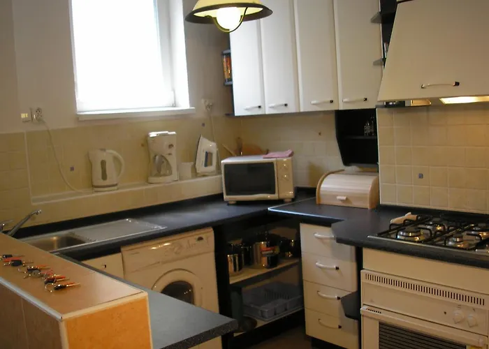 Vacation Up To 10 Pozsony